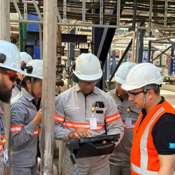 INSTRUMENTAÇÃO INTELIGENTE: MULTIPROTOCOLO, MOBILIDADE E SEGURANÇA COM CONFIGURADOR DE CAMPO E INTERFACE