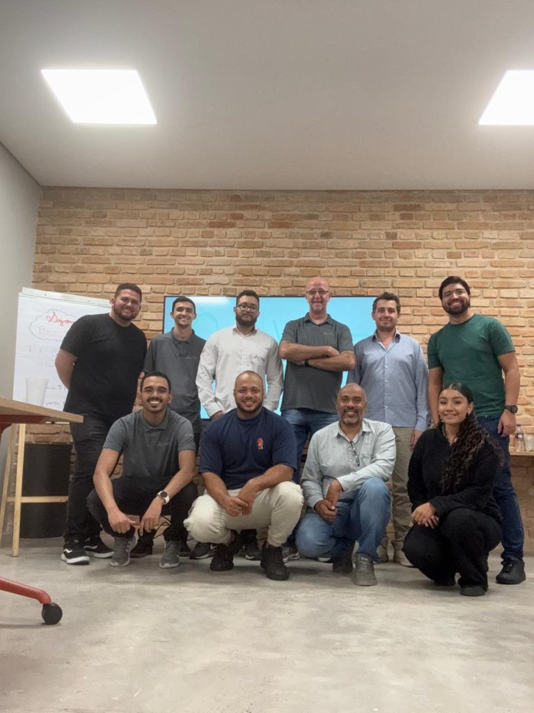 Vista Industrial Automation promove treinamento interno